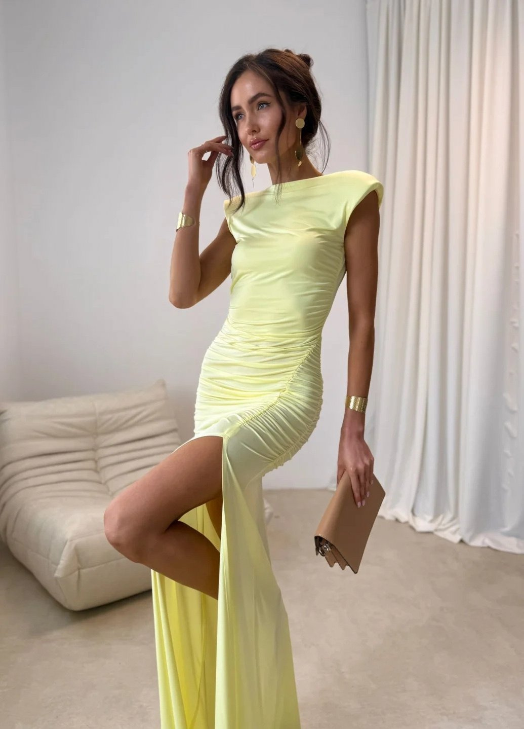 Aurelia - sukienka maxi w kolorze żółtym